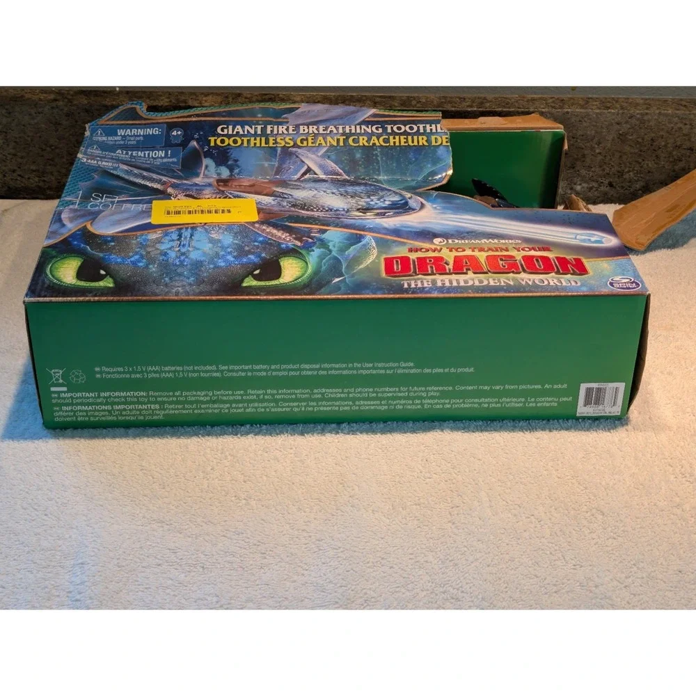How To Train Your Dragon The Hidden World Giant Fire Breathing Toothless READ